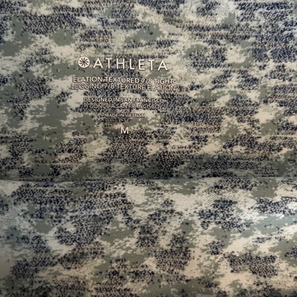 Athleta Elation 7/8 Legging - Picture 2 of 3